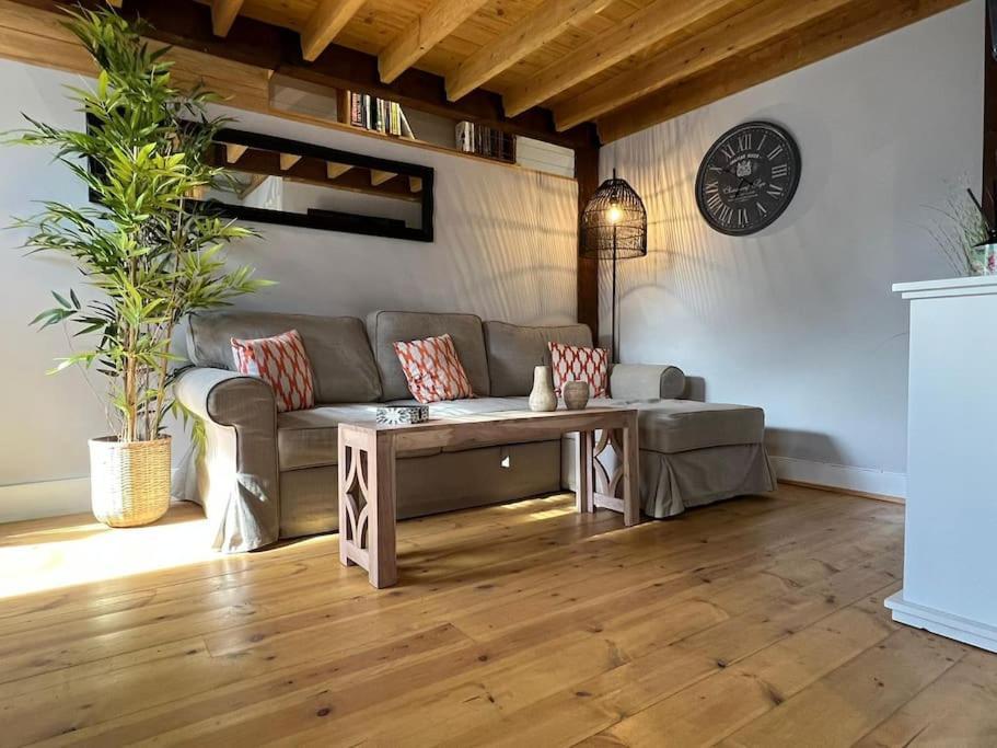 The Shack - Thatched Self Contained Annex Collingbourne Ducis Exteriör bild